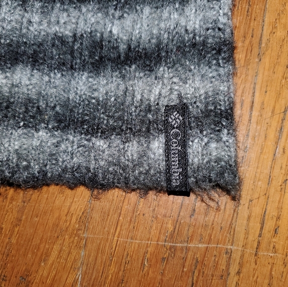 Columbia Striped Crew Neck Sweater - Picture 7 of 9